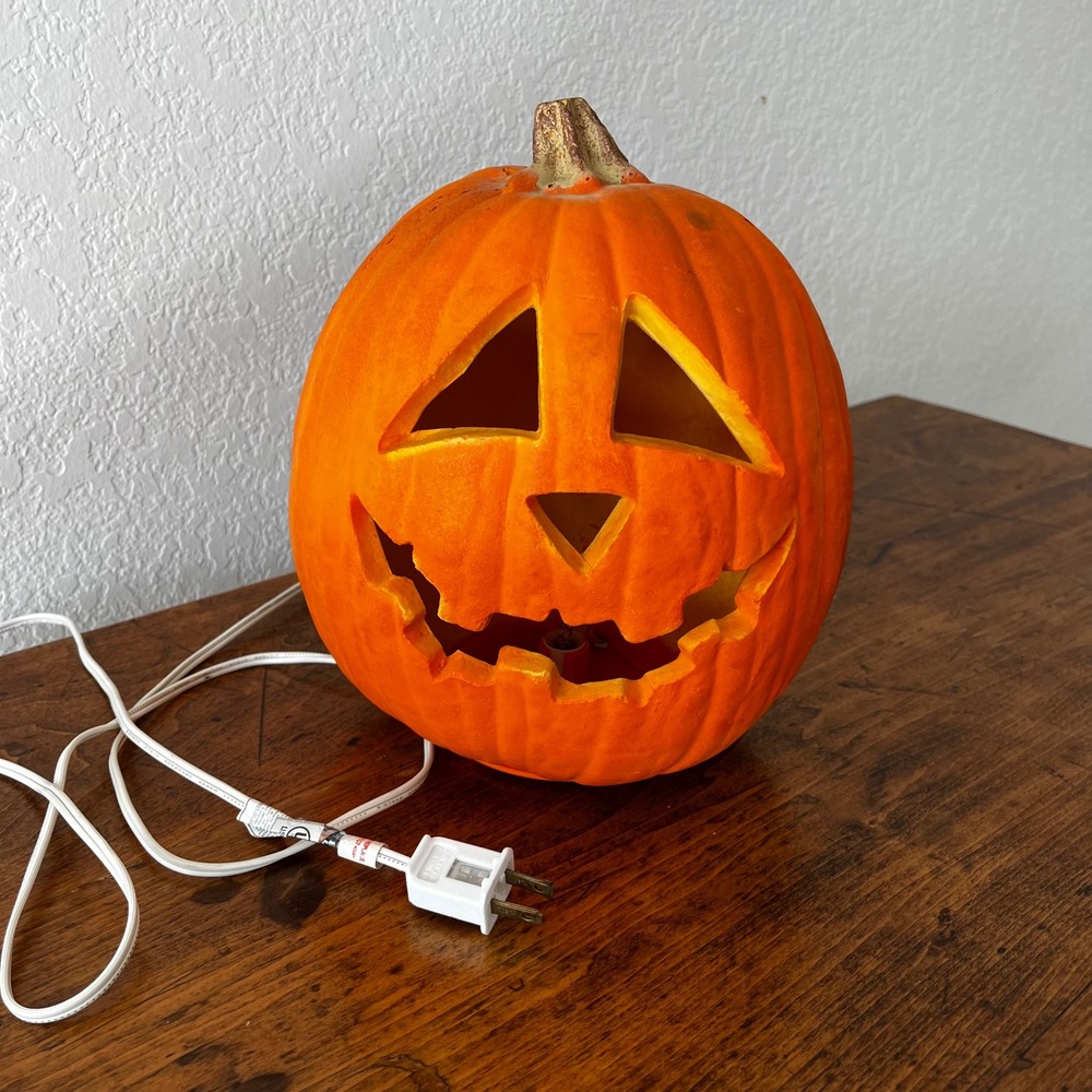 VTG 1993 Trendmasters Light Up Foam Pumpkin JackO Lantern Halloween Blow Mold